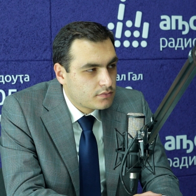 Министр энергетики и транспорта РА Батал Мушба рассказал в передаче «Асас» об открытии Международного аэропорта «Сухум», о состоянии абхазской энергетики и ближайших профессиональных планах.