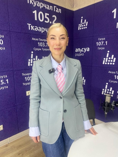 Креативный директор Ассоциации виноделов и виноградарей Абхазии Лаура Тарнава рассказала в проекте &laquo;Асас&raquo; о предстоящем первом винном форуме &laquo;Акачыч&raquo; , о масштабе, основной задаче, о том как проходил отбор участниках