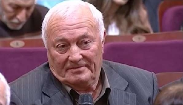 Гыцба актиор Нурбеи Камкьиа изы: аӡырҩышьа идыруан, дманшәалан даара Иахьа 90 шықәса ҵит диижьҭеи Аԥсны Жәлар рартист, атеатри акинои рактиор Нурбеи Камкьиа. Аԥсуа радио аефир аҟны аҟаза ду дигәалаиршәеит Жәлар рартист, актиор, арежиссиор Шьалуа Гыцб