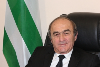 Нури Кәарҷиа.