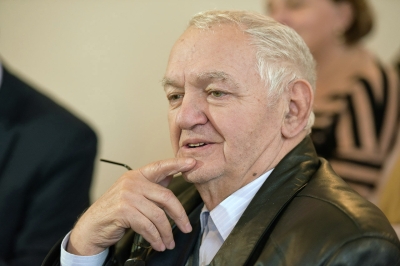 Адырраҭара «Аамҭеи ауаҩи» изкуп Мушьни Лашәриа.